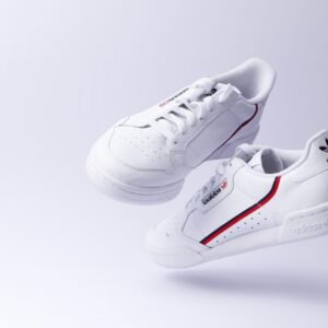 WHITE SNEAKERS
